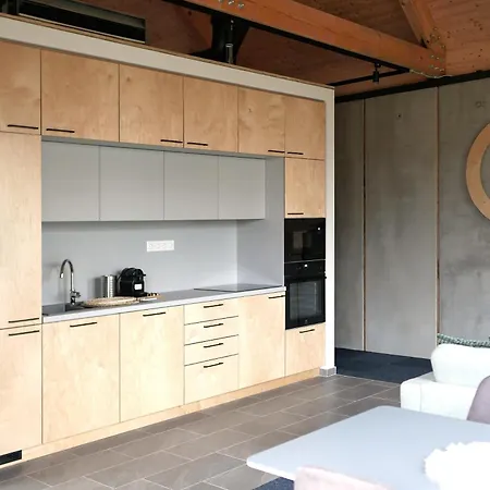 Optimist Apartmanhaz Apartment Velence