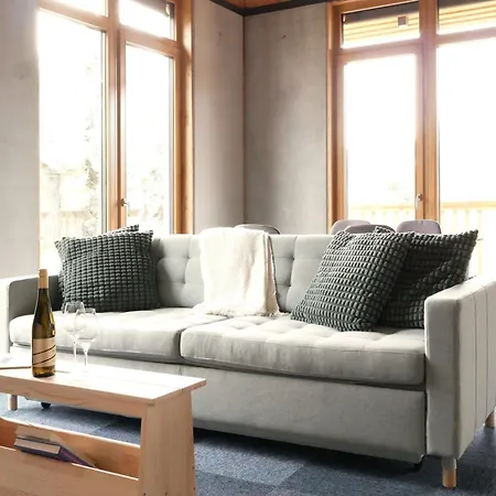 アパート Optimist Apartmanhaz ヴァレンツァ